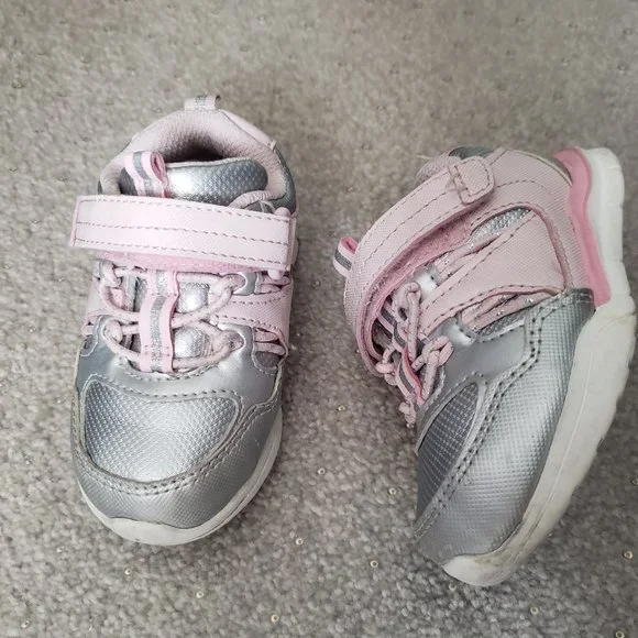 Cute Pink Sneakers sz 5 - Picture 12 of 13